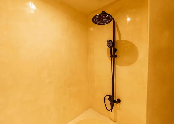 Om Wellness Hotel *